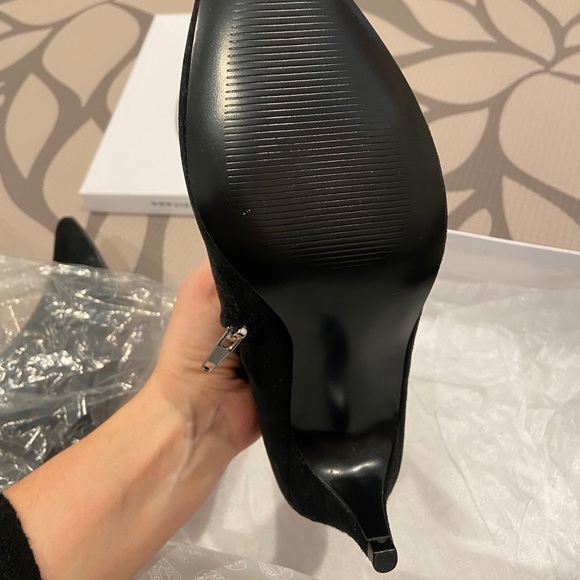 Brand New Steve Madden Kasey Booties. - Picture 2 of 7
